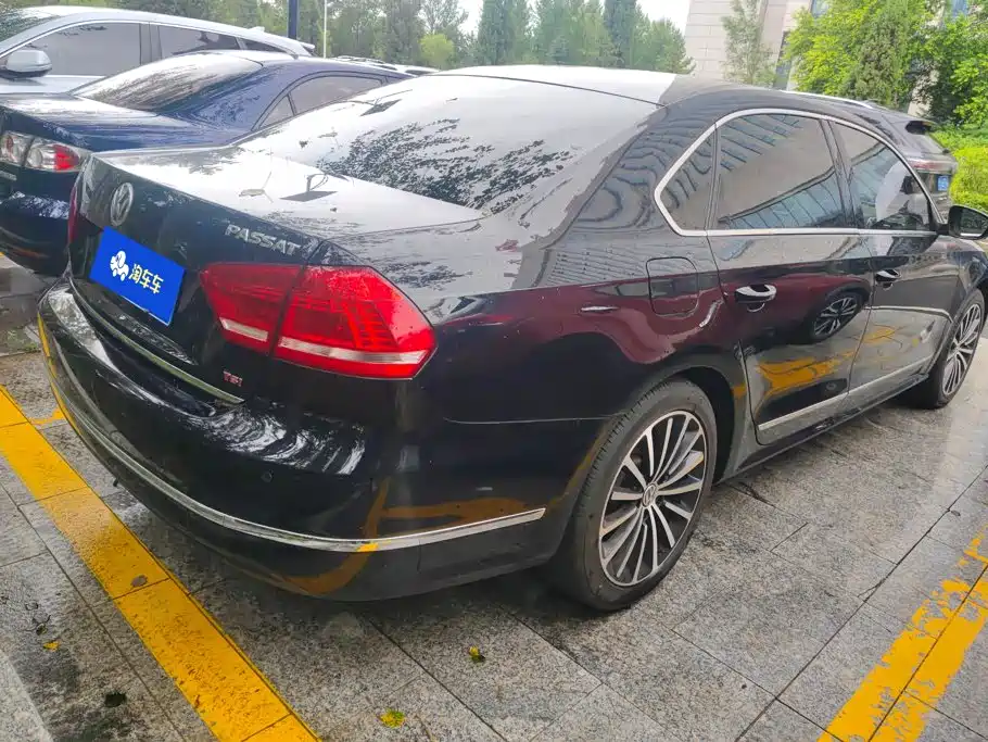 Volkswagen Passat 2012