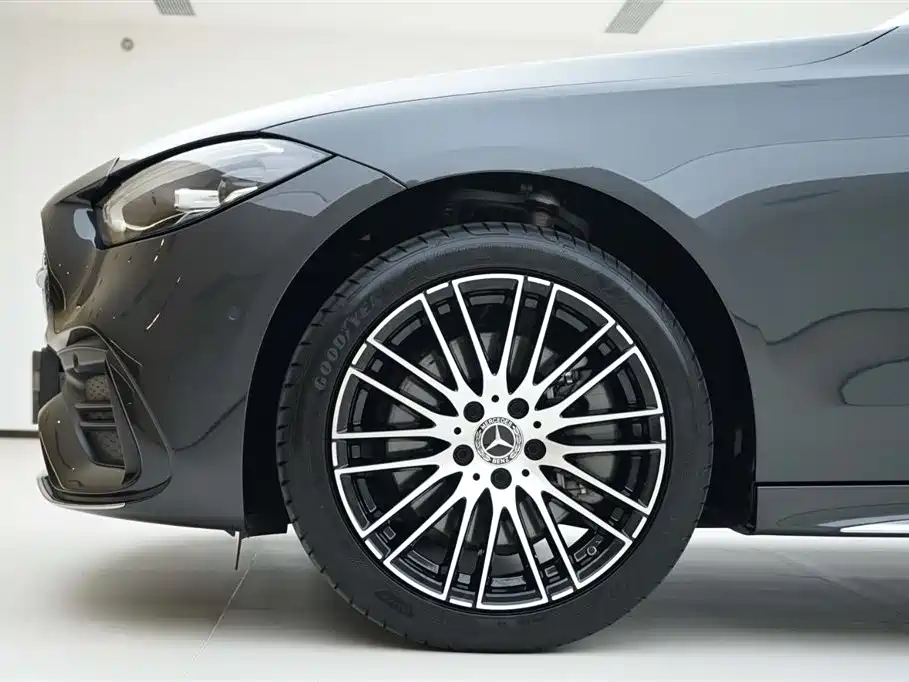 Mercedes-Benz C-Class 2023 — фото 14