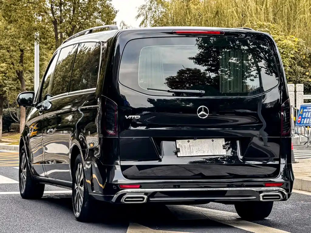 Mercedes-Benz Vito 2024 — фото 30