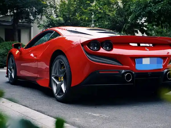 Ferrari F8 2022