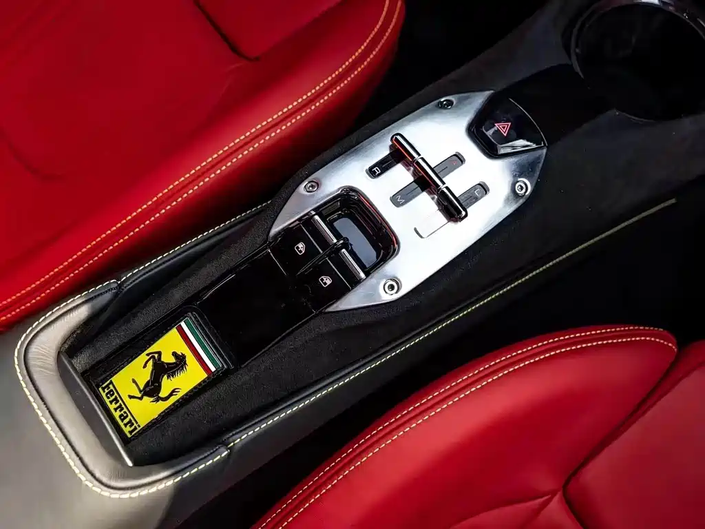 Ferrari SF90 2025 — фото 5