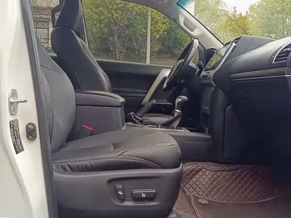 Toyota Prado 2020
