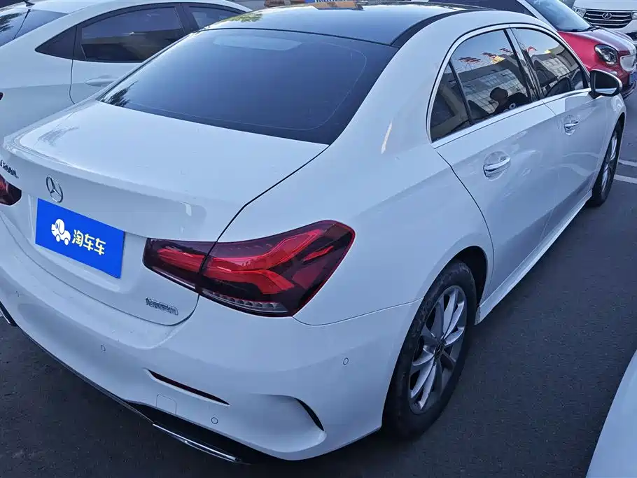Mercedes-Benz A-Class 2023 — фото 3