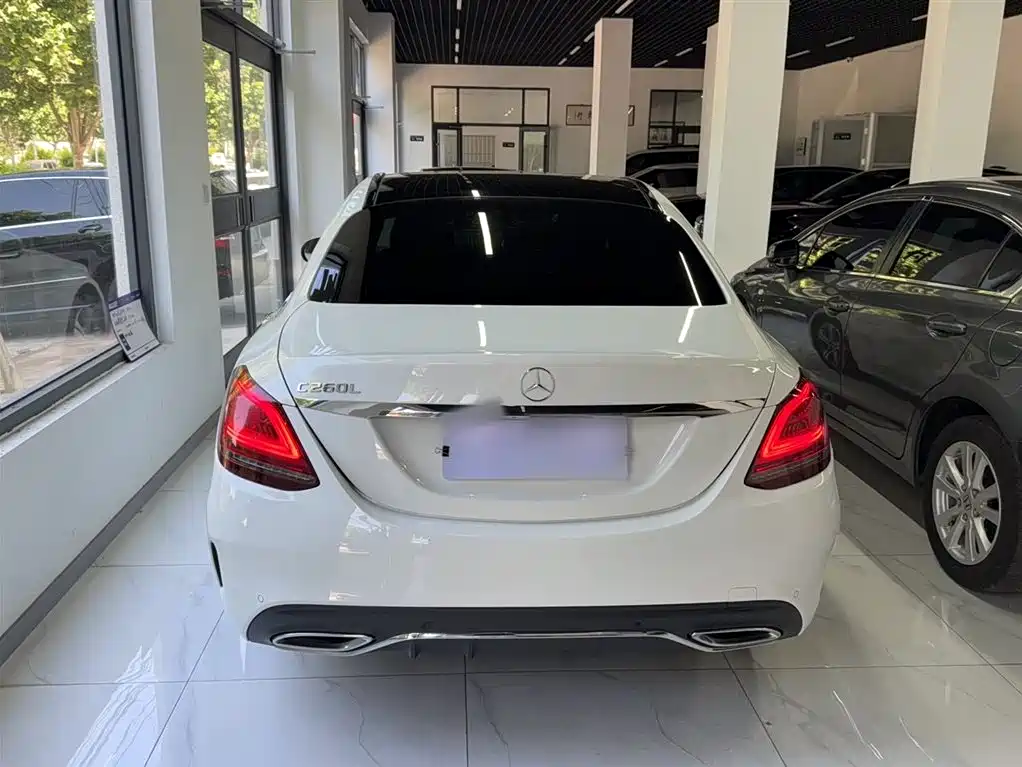 Mercedes-Benz C-Class 2022 — фото 5