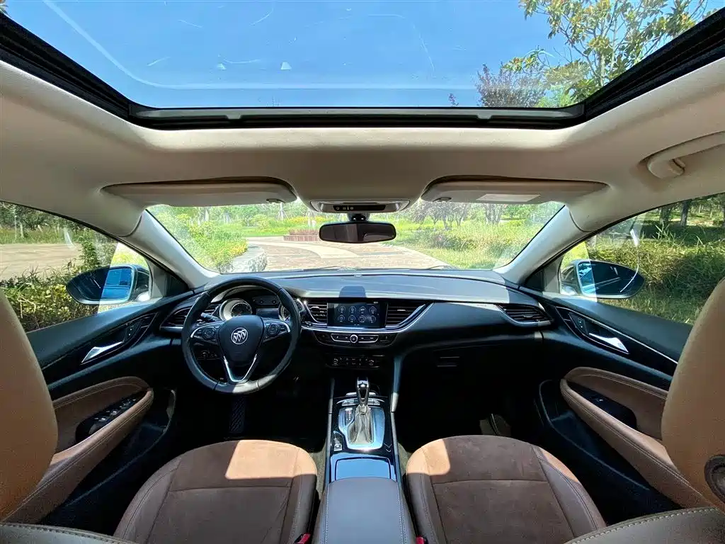 Buick Regal 2020 — фото 10