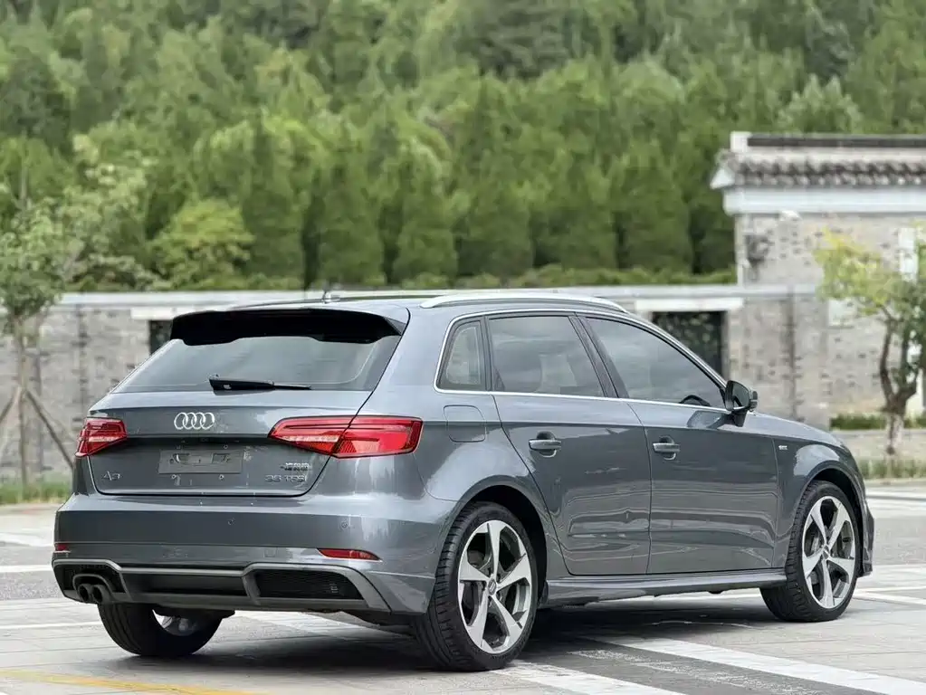 Audi A3 2018 — фото 12