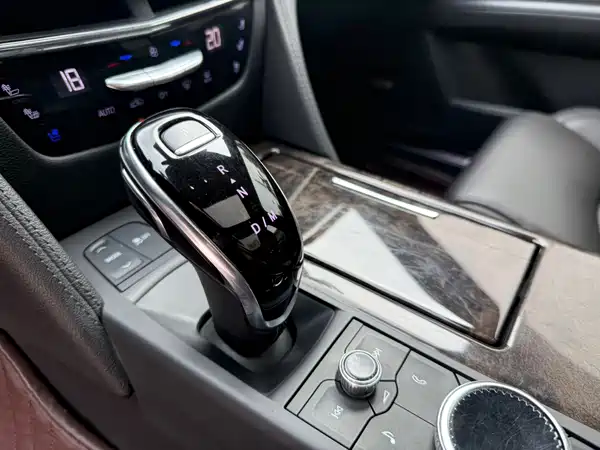 Cadillac CT6 2021