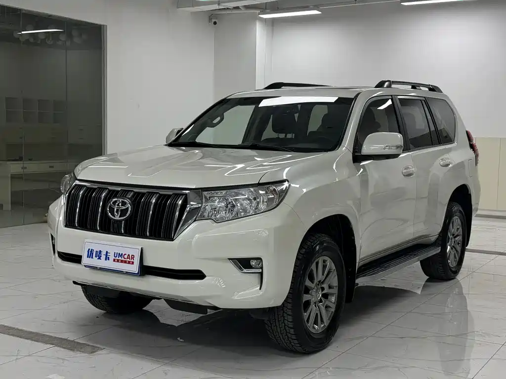 Toyota Prado 2019 — фото 1