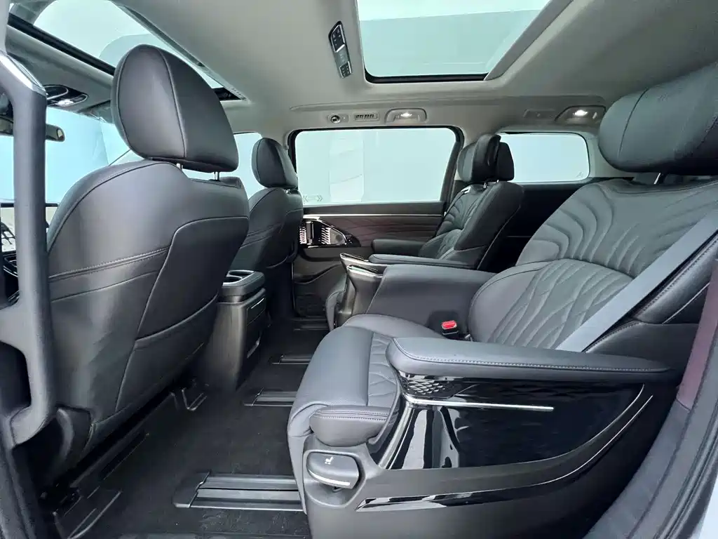 GAC Trumpchi M8 2026 — фото 15