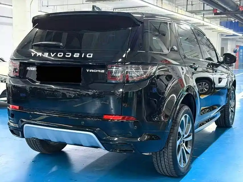 Land Rover Discovery Sport 2024 — фото 9