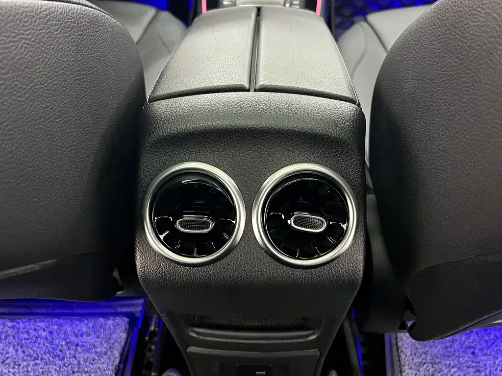 Mercedes-Benz GLB 2021 — фото 13