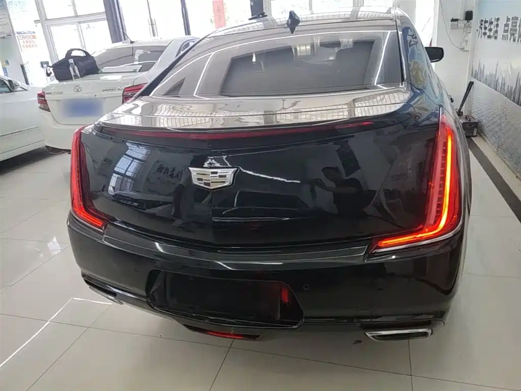 Cadillac XTS 2018 — фото 6
