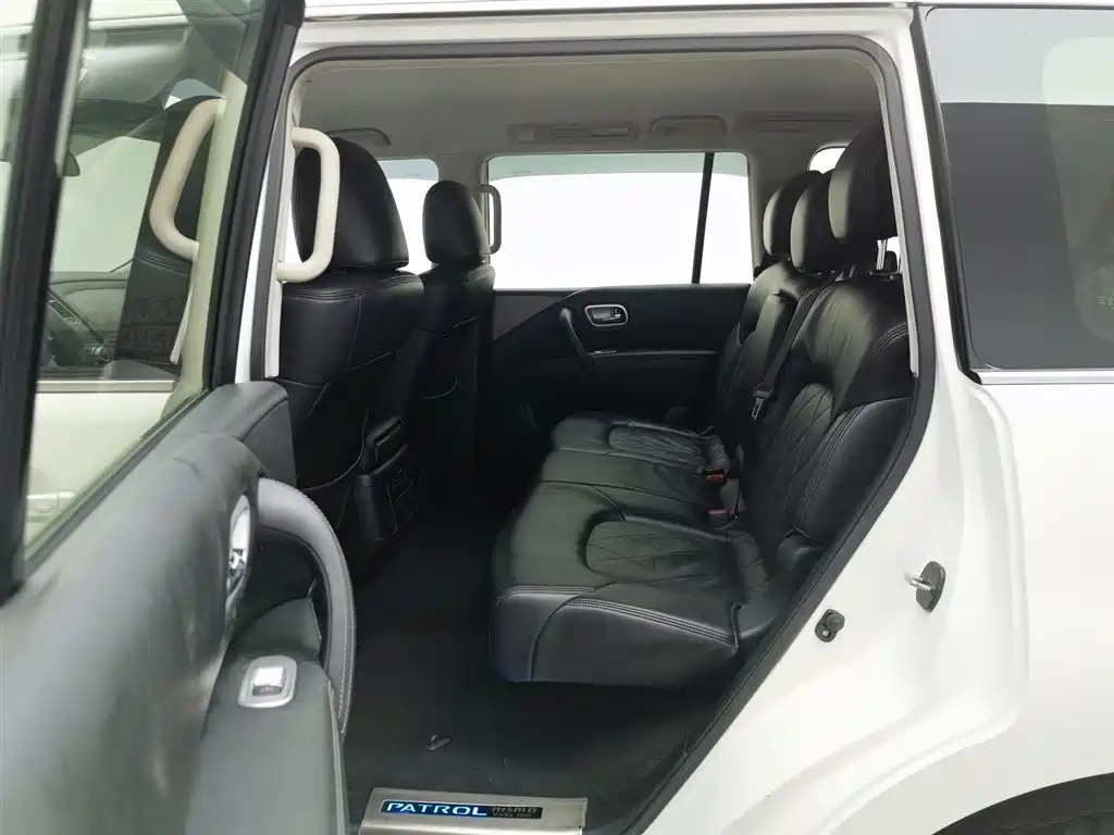 Nissan Patrol 2018 — фото 12