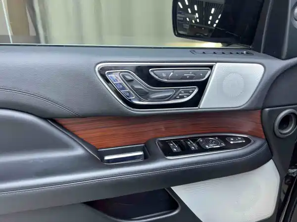 Lincoln Navigator 2022