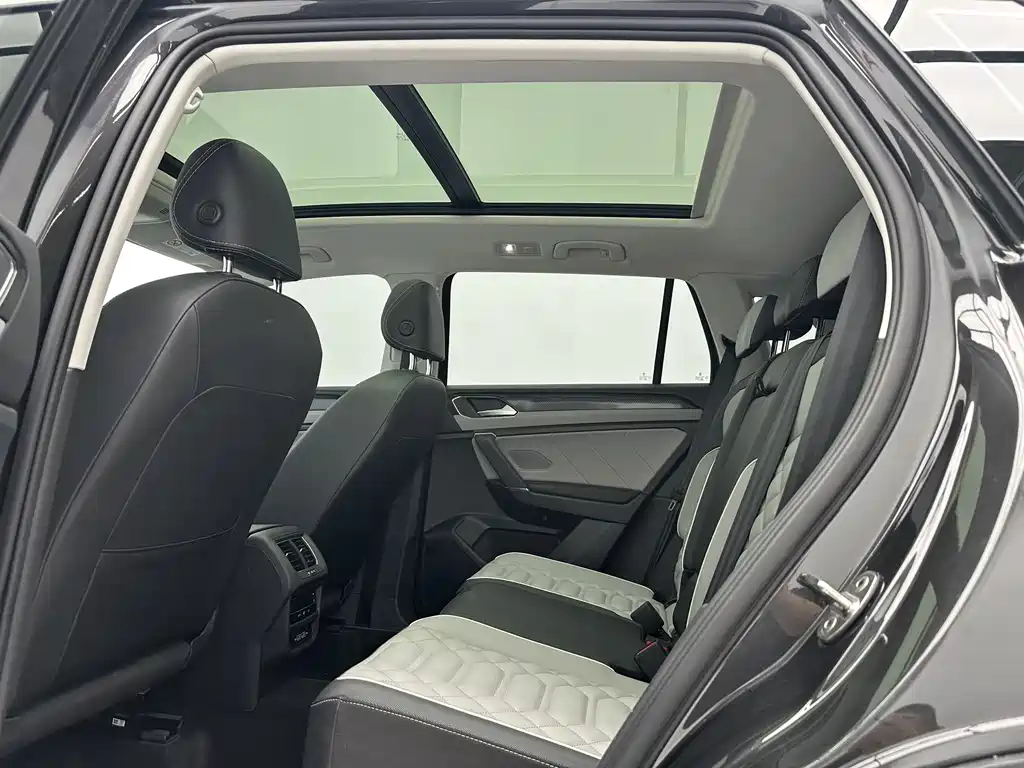 Volkswagen Tayron 2023