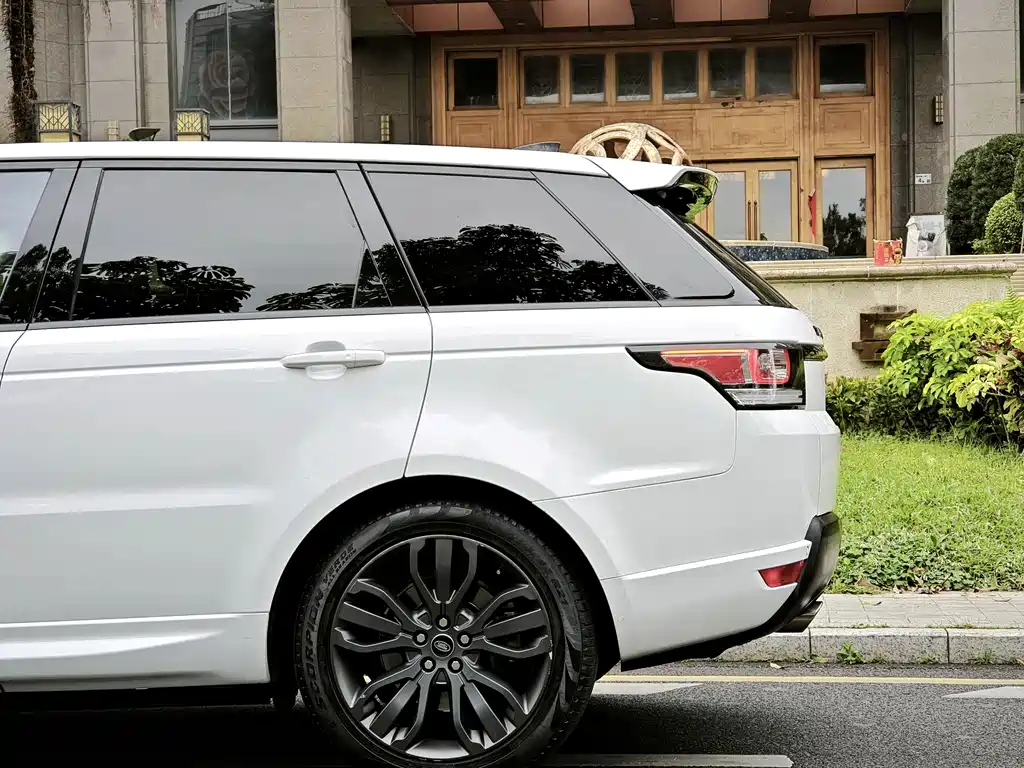 Land Rover Sport 2017 — фото 19