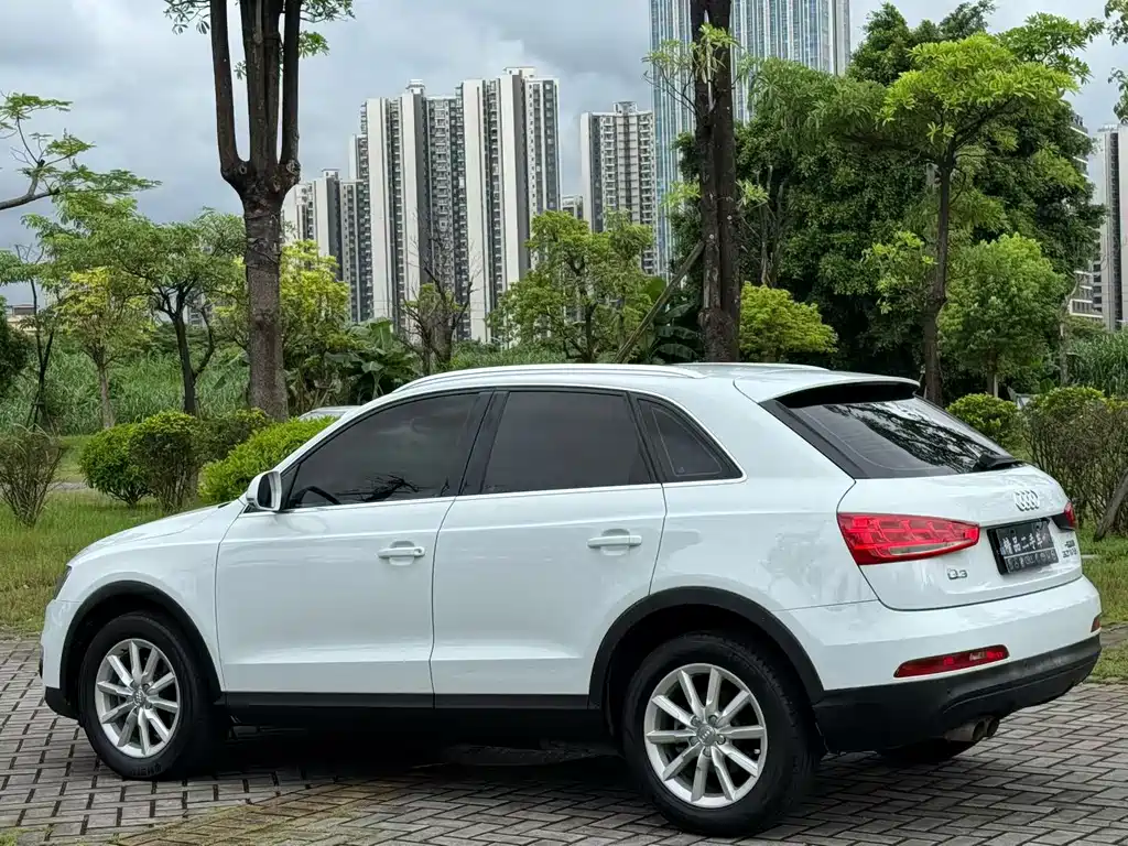Audi Q3 2015