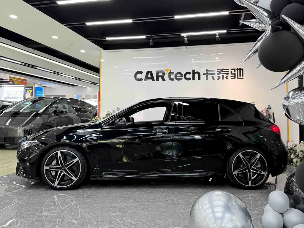Mercedes-Benz A-Class AMG 2025 — фото 4