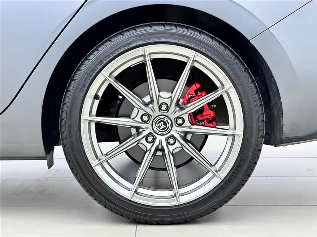 Hyundai Elantra 2022 — фото 18