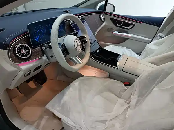 Mercedes-Benz EQE 2025