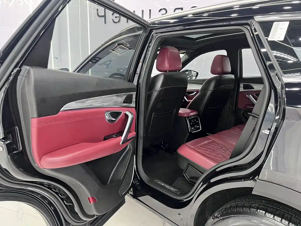 Jetour X70 PLUS 2024 — фото 10