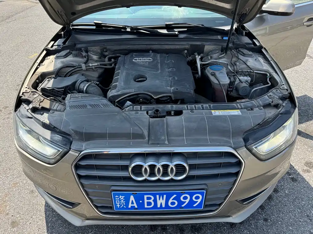Audi A4L 2014 — фото 12