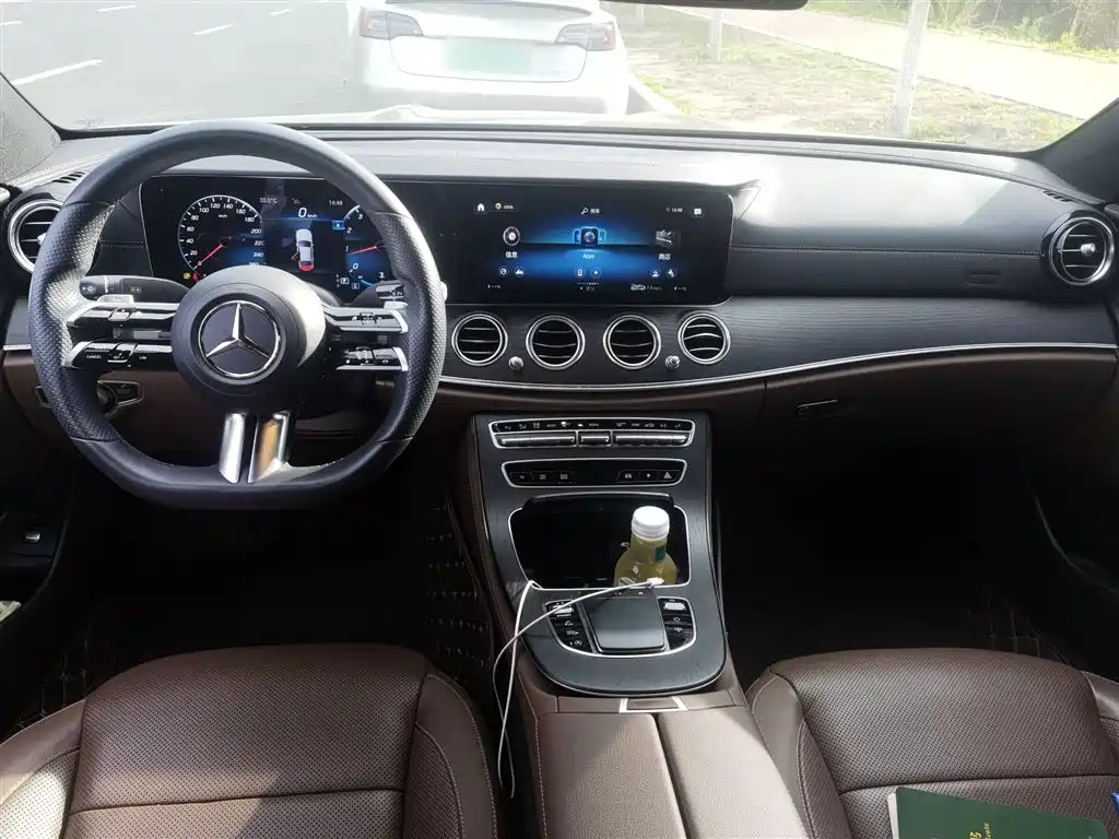 Mercedes-Benz E-Class 2021 — фото 10