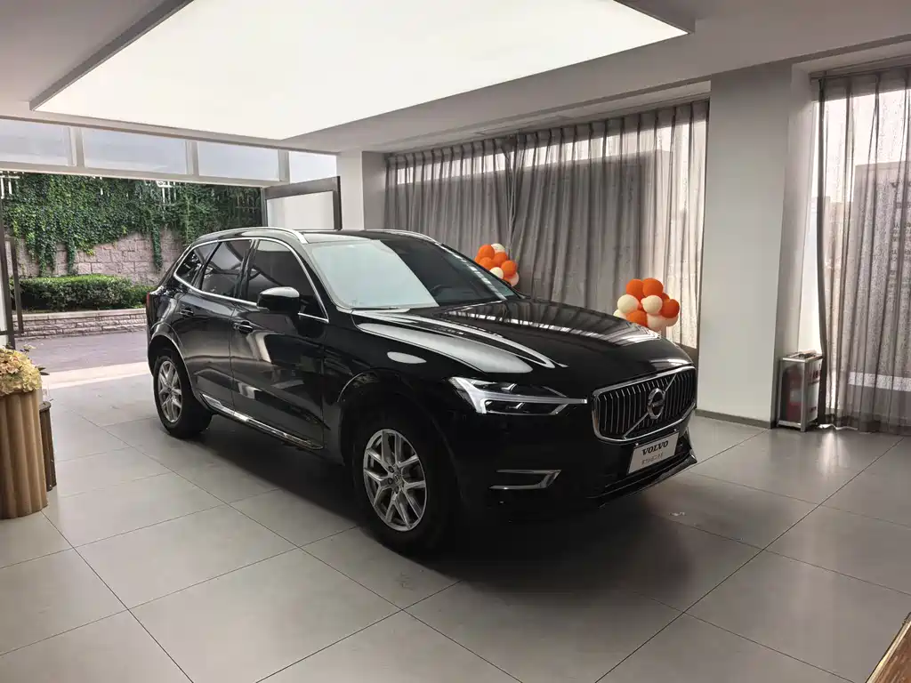 Volvo XC60 2020 — фото 3