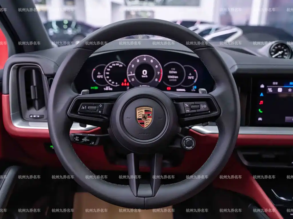 Porsche Cayenne 2025 — фото 18