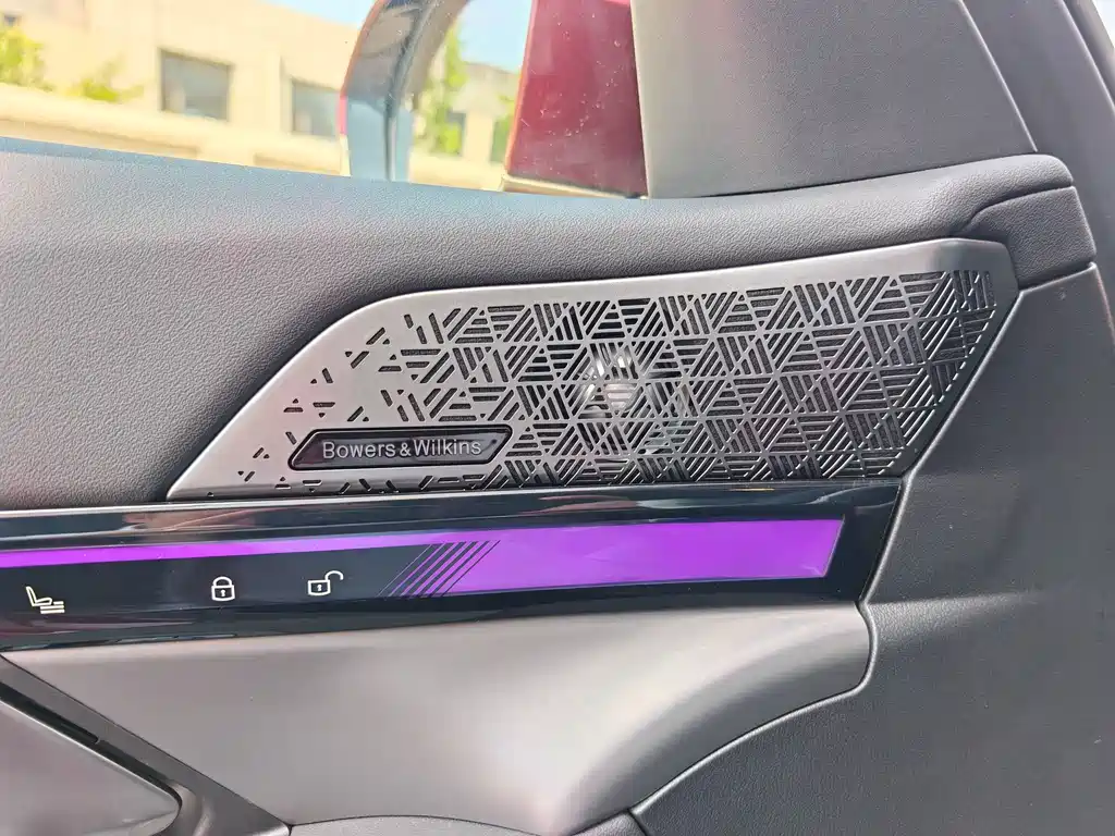 BMW i5 — фото 26