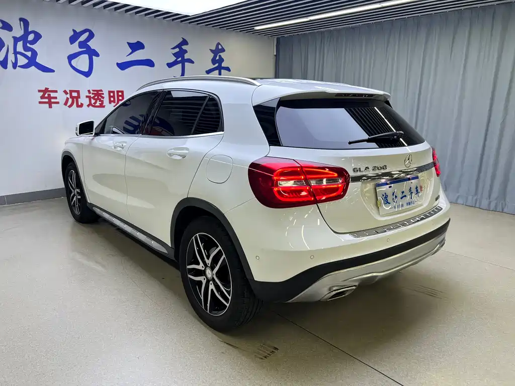 Mercedes-Benz GLA 2017 — фото 20