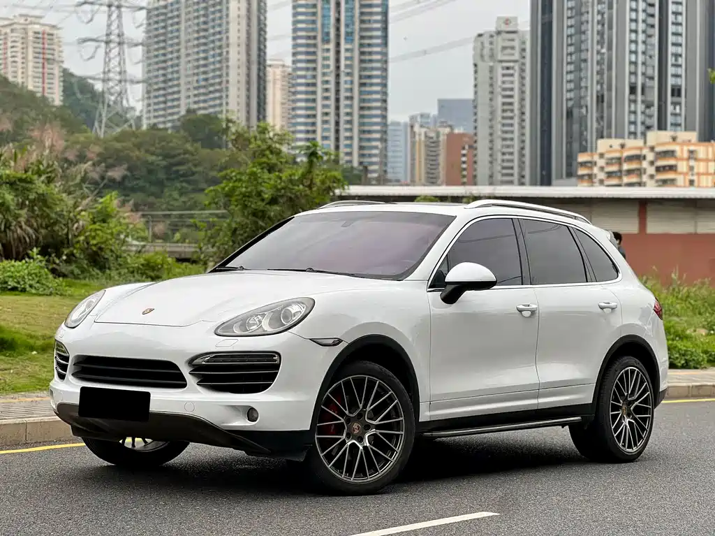 Porsche Cayenne 2014 — фото 1