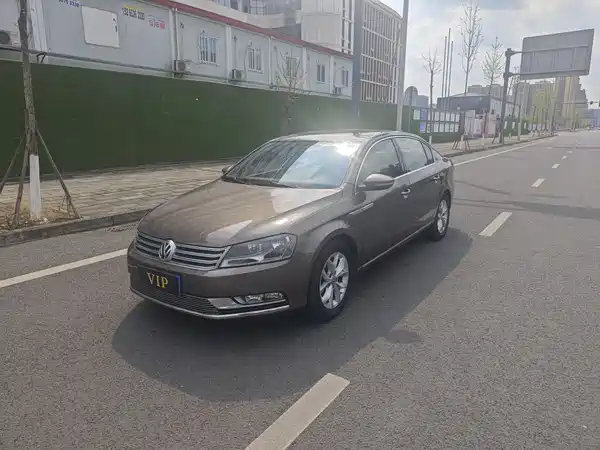 Volkswagen Magotan 2013