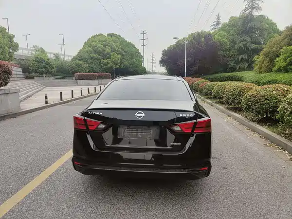 Nissan Teana 2021