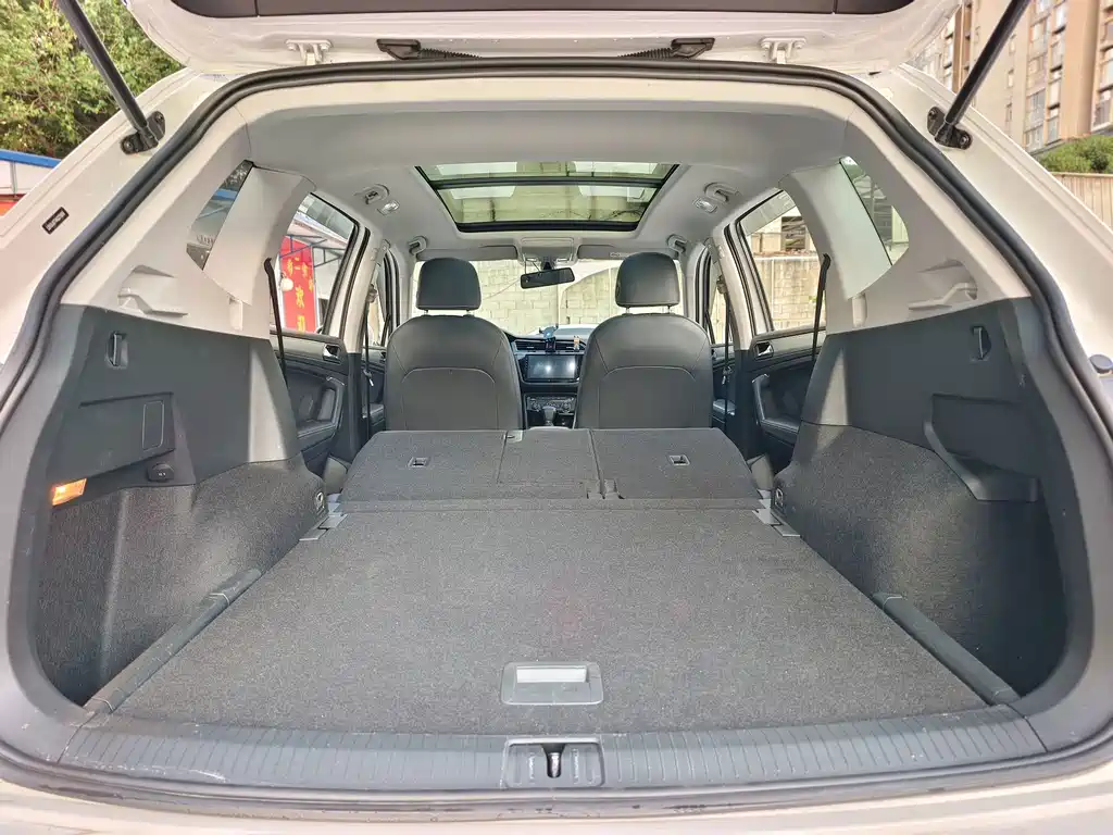 Volkswagen Tiguan L 2021 — фото 22