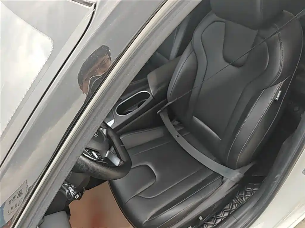 Hyundai Elantra 2021 — фото 15