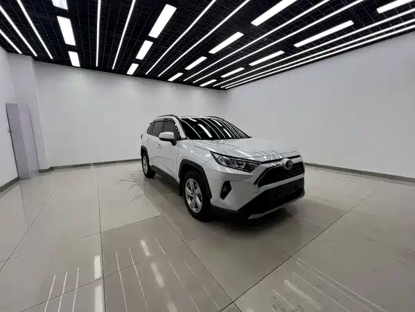 Toyota RAV4 2021