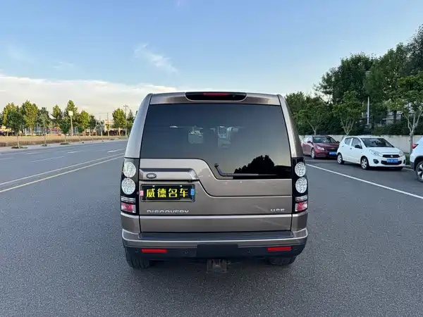 Land Rover Discovery 2015
