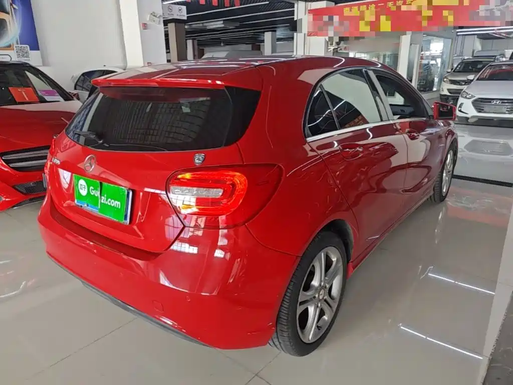 Mercedes-Benz A-Class 2015