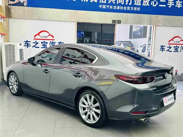Mazda 3 Axela 2021