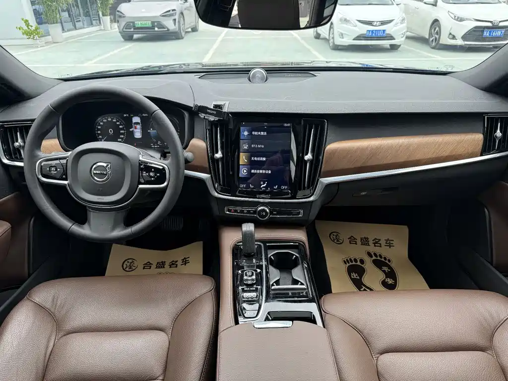 Volvo S90 PHEV 2021 — фото 4