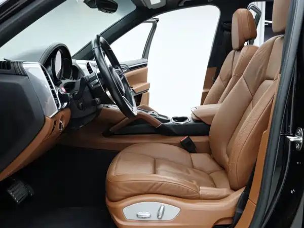 Porsche Cayenne 2016