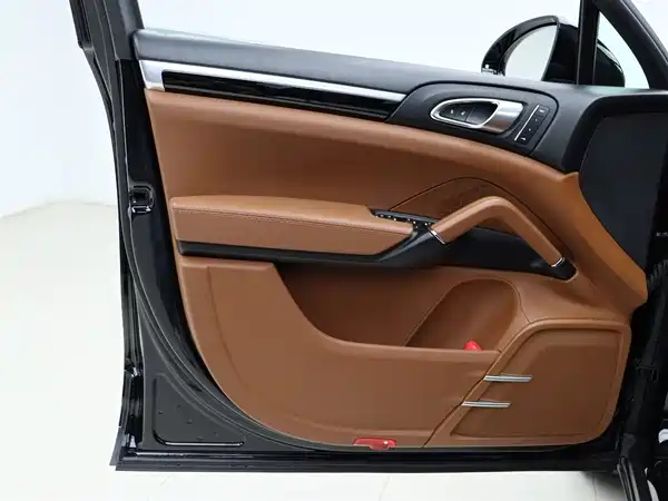 Porsche Cayenne 2016