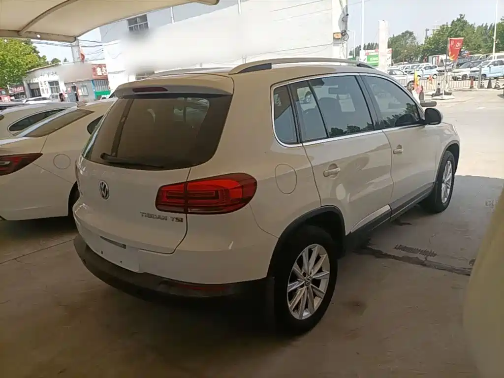 Volkswagen Tiguan 2015 — фото 7