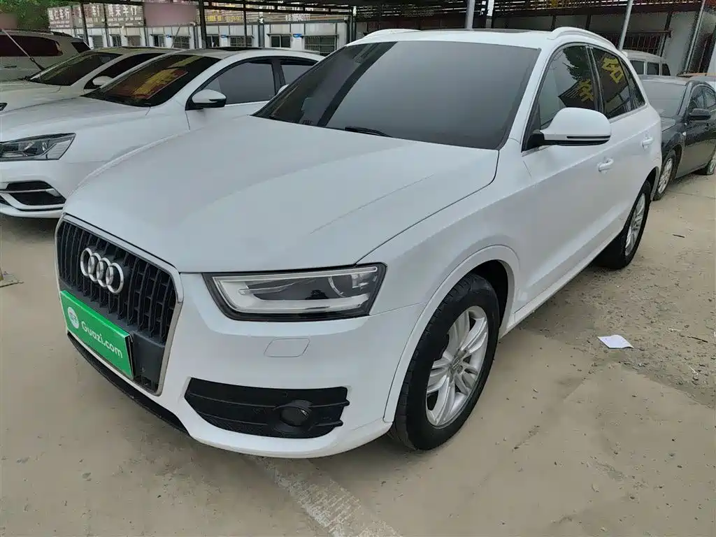 Audi Q3 2015 — фото 1