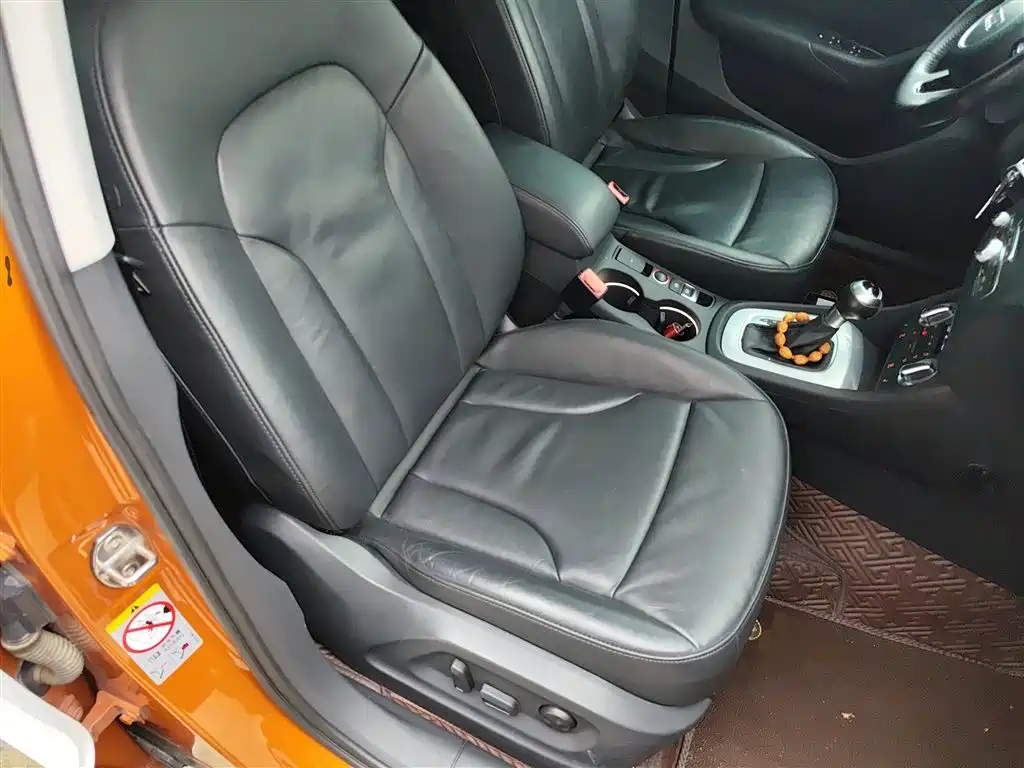 Audi Q3 2015 — фото 25