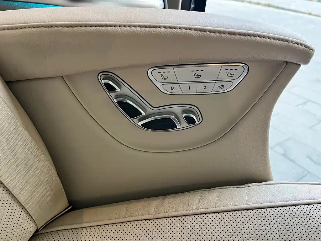Mercedes-Benz V-Class 2017 — фото 10