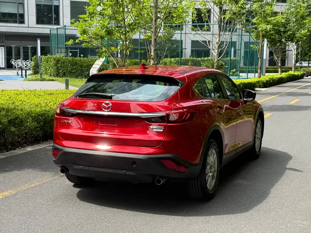 Mazda CX-4 2018 — фото 4