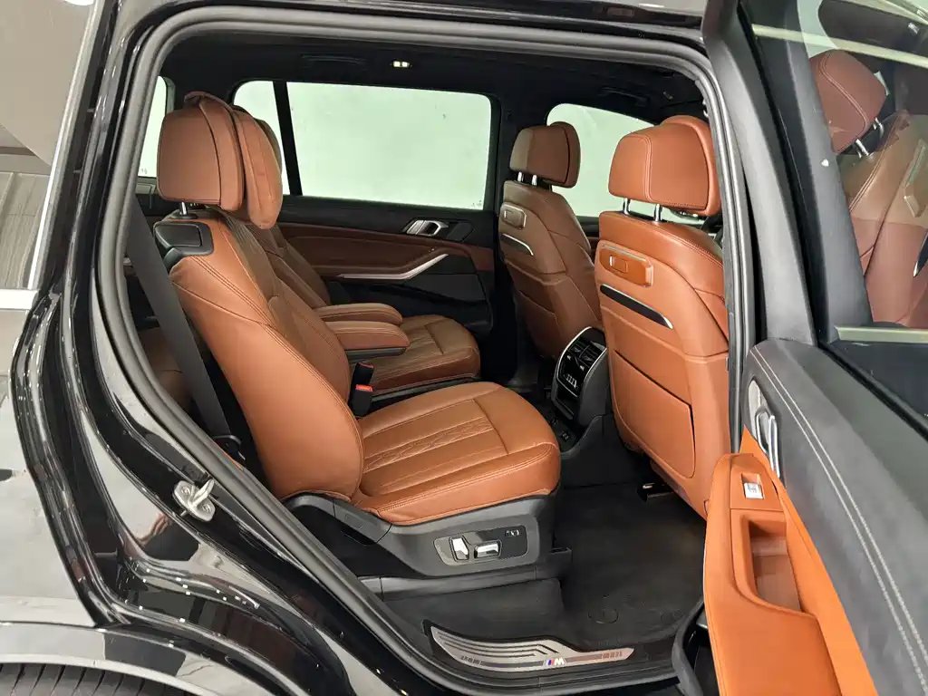 BMW X7 2023 — фото 25
