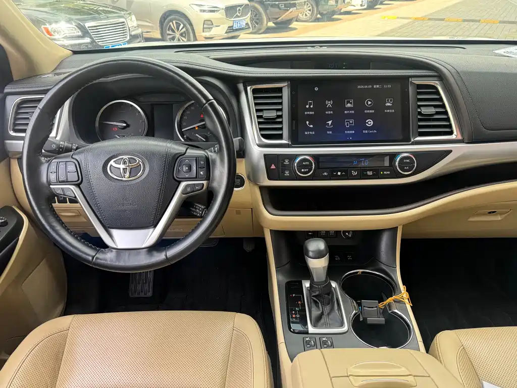 Toyota Highlander 2018 — фото 13
